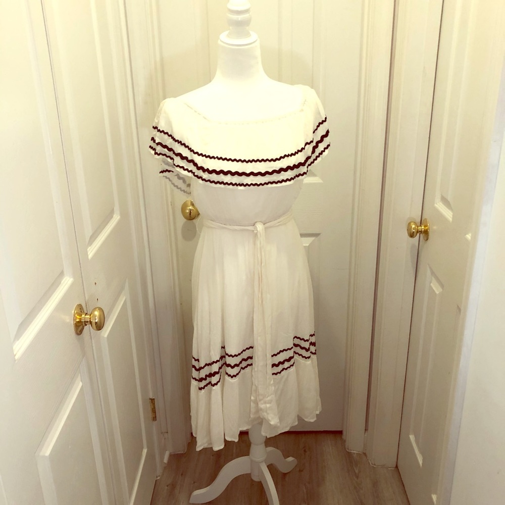 Essue Off the shoulder flamenco dress